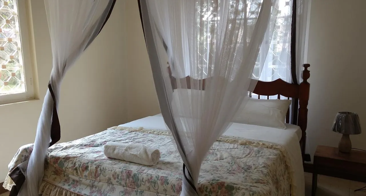 Muyenga Garden House Panzió Kampala