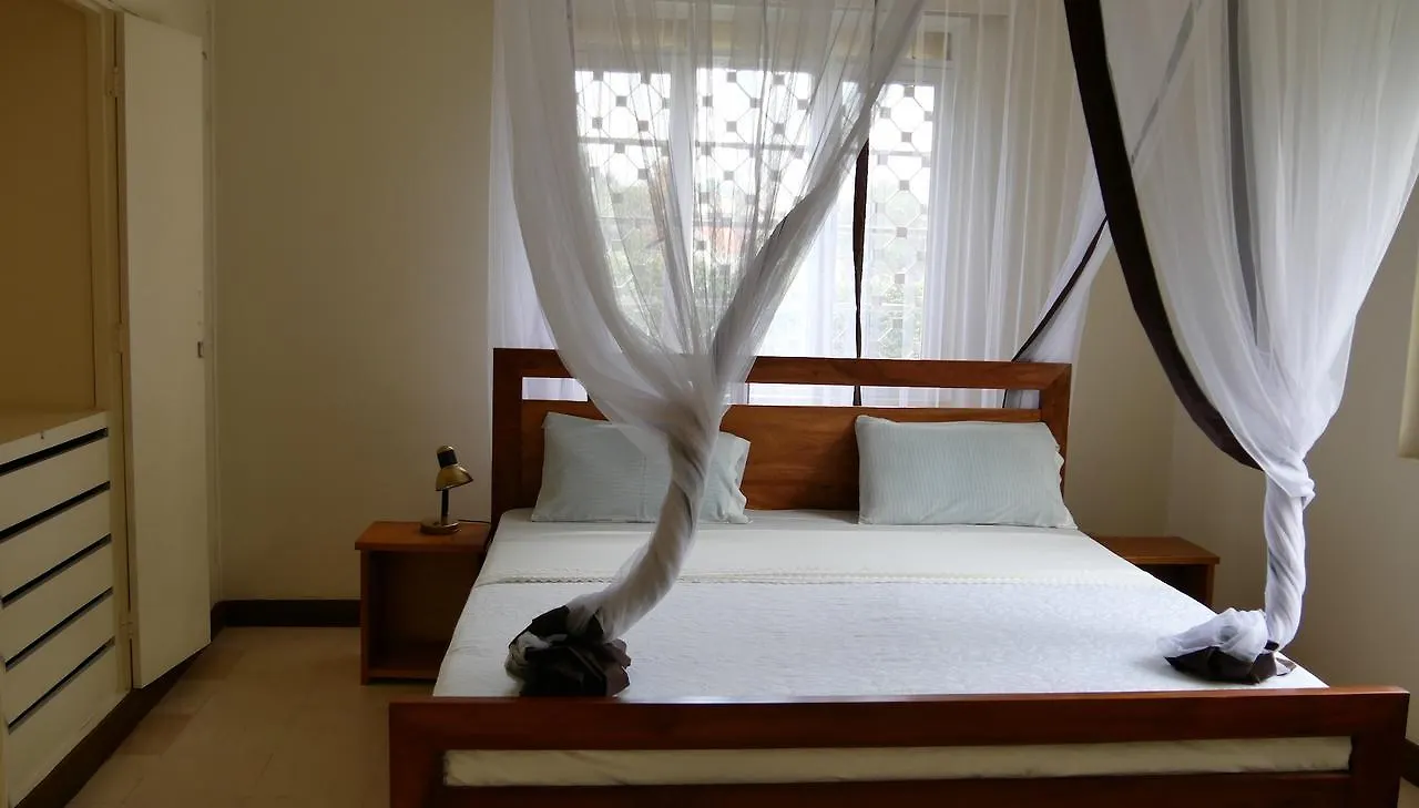 Muyenga Garden House Panzió Kampala 0*,