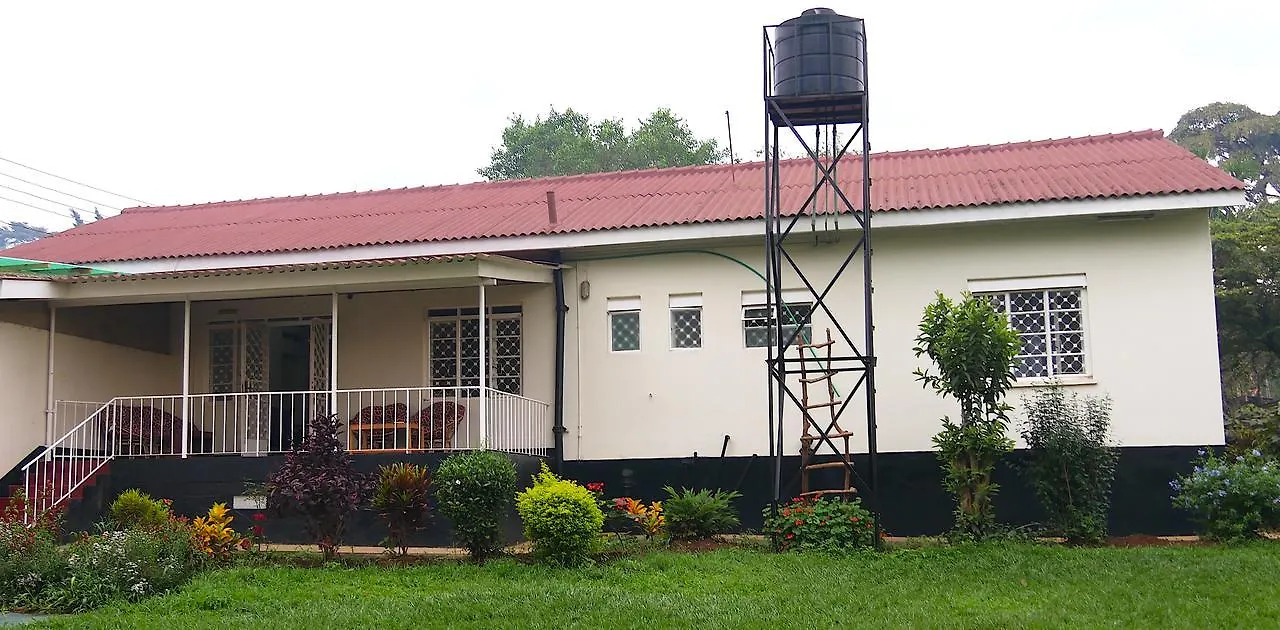 Muyenga Garden House Panzió Kampala