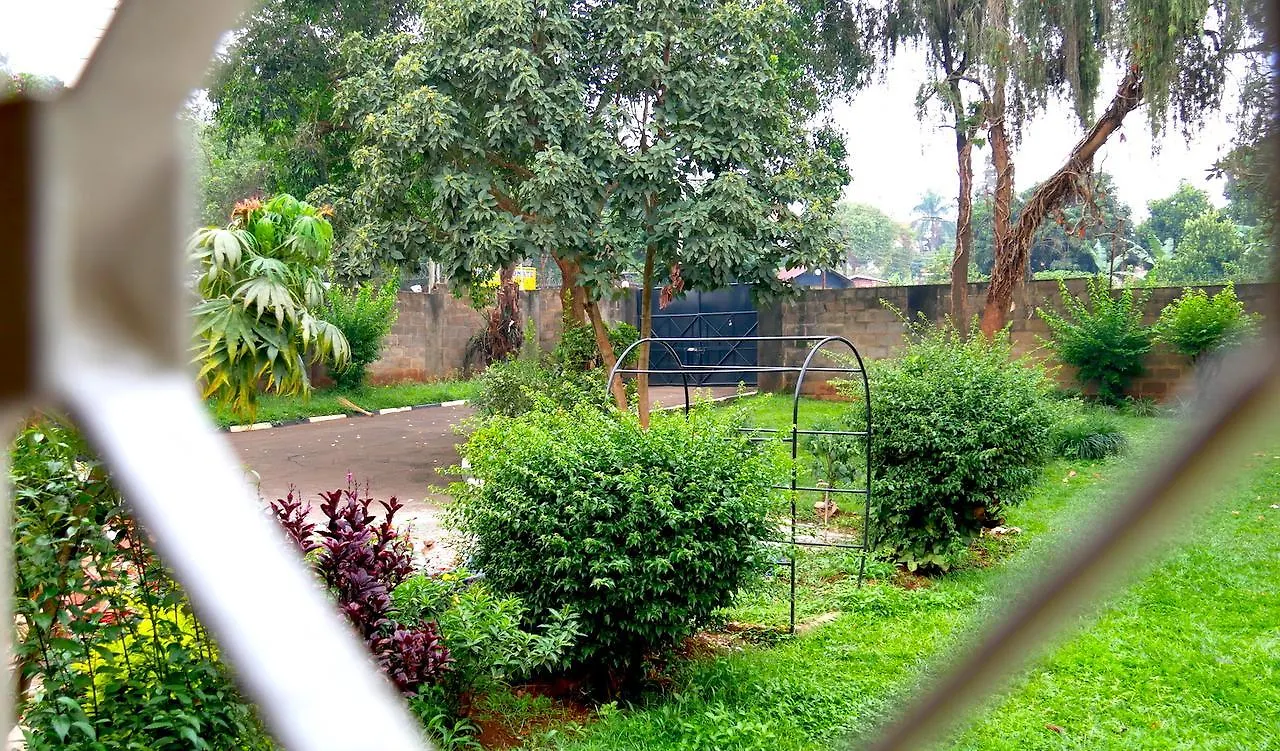 Muyenga Garden House Panzió Kampala 0*,