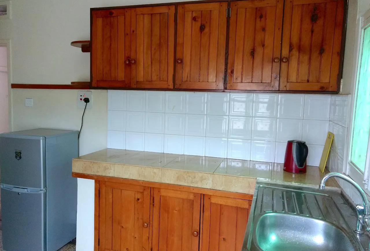 Muyenga Garden House Panzió Kampala