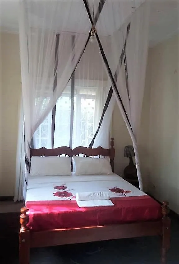 Muyenga Garden House Panzió Kampala