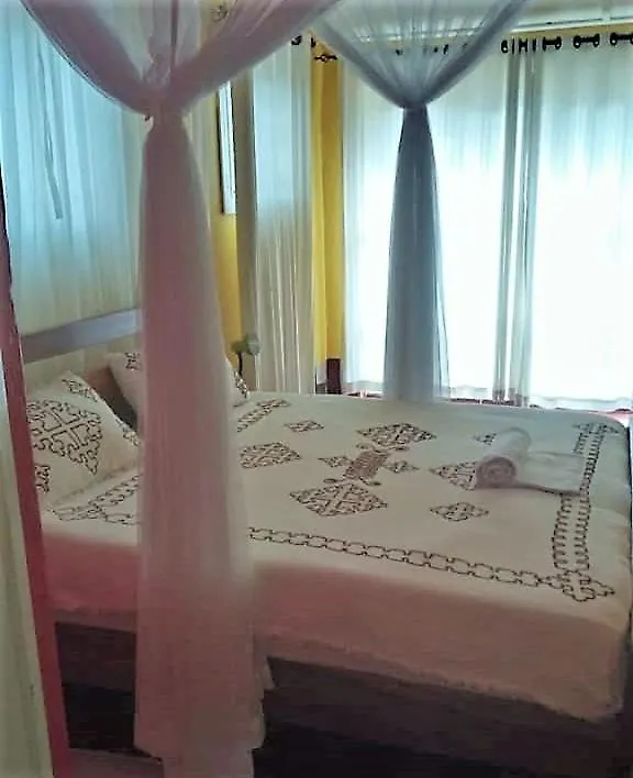 Muyenga Garden House Panzió Kampala 0*,